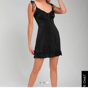 Lulu’s Little Black Dress